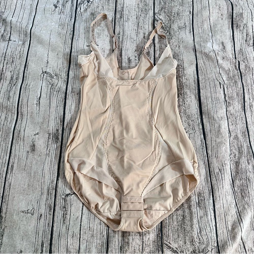 Maidenform Open Bust Shapewear Tan Bodysuit Size Large